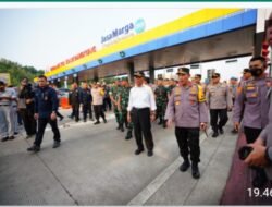 Tinjau Mudik di Jateng, Kapolri Instruksikan Mantapkan Sosialisasi Rekayasa Lalin dan Pengaturan Rest Area