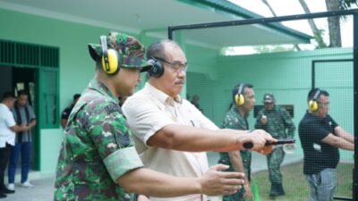 Wakil Bupati Asahan Ikuti latihan Menembak di Makodim 0208/AS