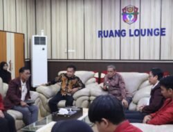 Lepas 21 Mahasiswa Uniprima Sengkang Ikuti Program MBKM, Amran Mahmud : Ikuti Kegiatan Dengan Sungguh-Sungguh
