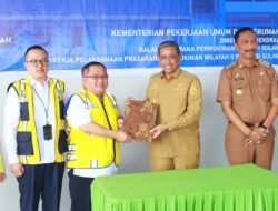 Konsep Bangunan Gedung Hijau, Kementerian PUPR Serahkan Pengelolaan Sementara Pembangunan Pasar Tempe ke Pemkab Wajo
