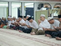 Bupati Asahan Ikuti Pengajian Subuh di Masjid Agung H. Achmad Bakrie Kisaran