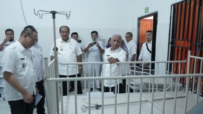 Bupati Asahan Serahkan Alat Kesehatan di UPTD Puskesmas Aek Songsongan