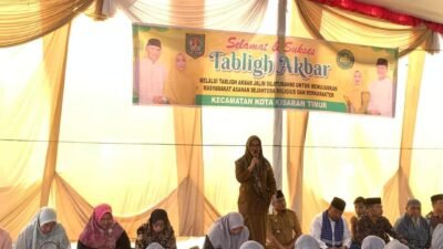Staf Ahli Bupati Asahan Bidang Ekonomi dan Pembangunan Hadiri Pengajian Akbar Kecamatan Kota Kisaran Timur