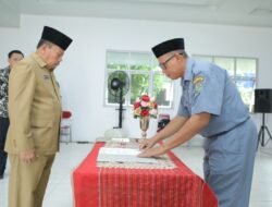 Asisten Administrasi Umum Lantik Kepala UPTD SMP, SD dan TK di Lingkungan Dinas Pendidikan Kabupaten Asahan