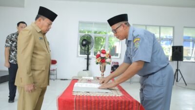 Asisten Administrasi Umum Lantik Kepala UPTD SMP, SD dan TK di Lingkungan Dinas Pendidikan Kabupaten Asahan
