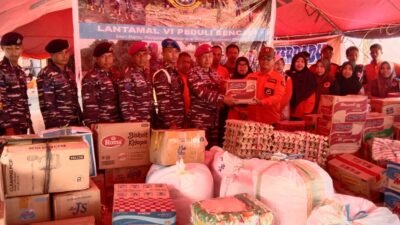 Danlantamal VI Makasaar Bantu Korban banjir Wajo, Pemerintah dan Masyarakat Ucapkan Terimakasih