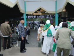 Bupati Surya Lepas Jamaah Calon Haji Asal Kabupaten Asahan