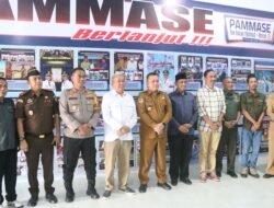 Pastikan Pelaksanaan Pilkada Berjalan Lancar, Pj Bupati Wajo Kunjungi Posko Paslon