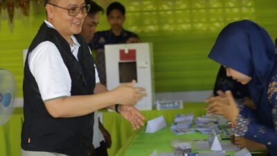 Pastikan Pilkada 2024 Berjalan Lanjar, Pj.Bupati Pantau Sejumlah TPS di Wajo