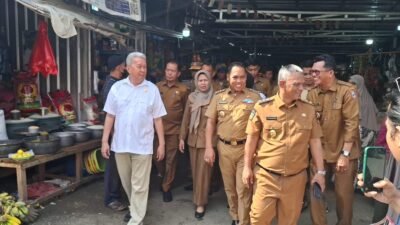 Ketua DPRD Wajo Dampingi Bupati dan Wakil Bupati Tinjau Pasar Mini
