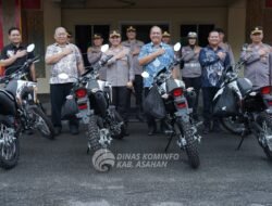 Bupati Taufik Zainal Abidin Siregar Serahkan 4 Unit Sepeda Motor ke Polres Asahan