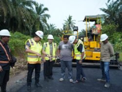 Wakil Bupati Asahan Tinjau Pelaksanaan Peningkatan Infrastruktur Jalan, Ini Katanya