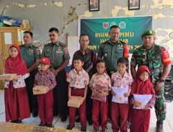 Program Hasanuddin Peduli Anak Sekolah, Kasdim 1406 Wajo Serahkan Seragam Sekolah dan Perlengkapan Menulis