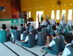 Sosialisasikan Penerimaan Bintara dan Tamtama TNI AD, Babinsa Koramil 1406-10/Pitumpanua Kunjungi SMAN 6 Wajo