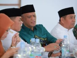 Bersama Wabup Lepas Jamaah Haji, Bupati Wajo Ingatkan Saling Jaga Kekompakan