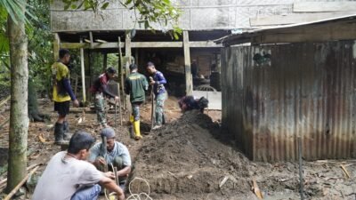 Satgas TMMD ke-124 Kodim 1406/Wajo Lanjutkan Rehabilitasi MCK Warga di Dusun Tobulelle