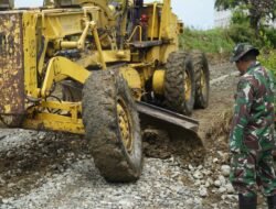 Satgas TMMD ke-124 Kodim Wajo Genjot Pengerjaan Jalan di Hari Libur