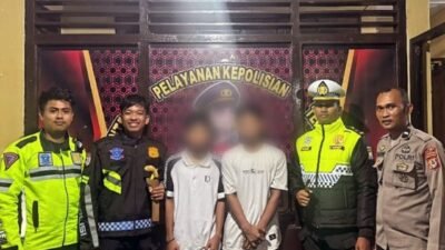 Bawa Badik Saat Berkendara, Dua Pemuda Diamankan Personel Polres Wajo di Hari ke-11 Ops Patuh Pallawa