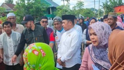 Bupati Wajo Serahkan Bantuan kepada Korban Kebakaran di Timoro
