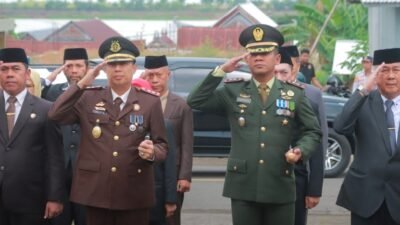 Kenang Jasa Pahlawan, Bupati dan Wakil Bupati Wajo Ziarah ke TMP Empagae