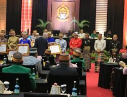 Pemkab Wajo Terima 2 Penghargaan dari Gubernur Sulsel