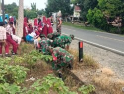 Koramil 1406-06/Pammana Gelar Karya Bakti Bersama Siswa SDN 244 Pammana