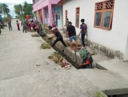 Koramil 1406-03/Maniangpajo Gelar Karya Bhakti Pembersihan Drainase di Desa Kalola