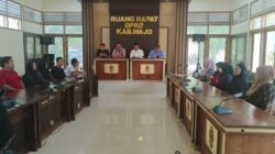 Puluhan Pedagang Datangi DPRD Wajo Minta Penataan Lapak UMKM Ditunda