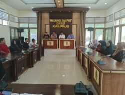 Puluhan Pedagang Datangi DPRD Wajo Minta Penataan Lapak UMKM Ditunda