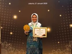 Wajo Terima Penghargaan Pelayanan Bidang Kesehatan