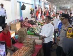 Pastikan Harga Stabil, TPID Wajo Cek Stok dan Harga Bahan Pokok di Pasar Mini Sengkang