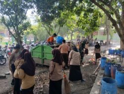 Koramil 1406-01/Tempe Laksanakan Karya Bhakti Bersama Guru dan Siswa SMAN 3 Wajo