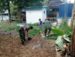 Koramil 1406-05/Majauleng Laksanakan Karya Bhakti Pembersihan Lingkungan Koperasi Merah Putih