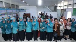 Ketua TP PKK Kabupaten Asahan Serahkan Bantuan Pengembangan Usaha Kepada Kelompok Pemberdayaan dan Kesejahteraan Keluarga di Kelurahan Sentang