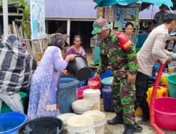 Atasi Krisis Air Akibat Kemarau, Kodim 1406/Wajo Distribusikan Air Bersih ke 10 Desa/Kelurahan